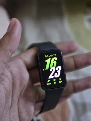 Samsung Galaxy Fit 3 (Black) - Mint Condition (Like New)