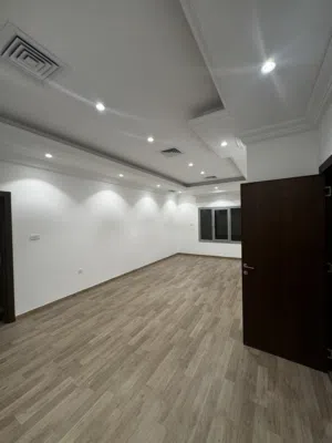 شقة للإيجار بالنزهة Apartment For Rent In Nuzha