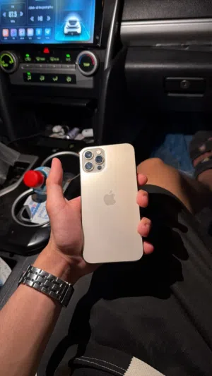 Apple iPhone 12 Pro 128 GB in Al Batinah