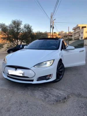 تيسلا موديل اس 2013 P85 signature