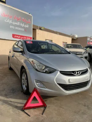 (هيونداي أفانتي 2012)