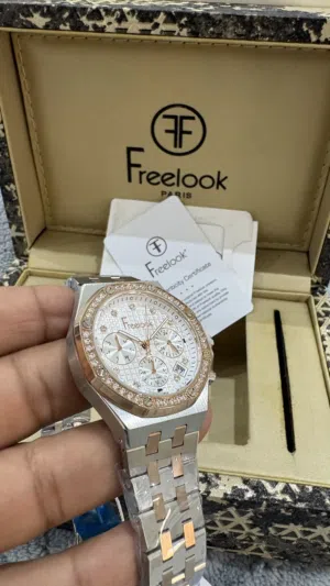 ساعة فري لوك النسائيه