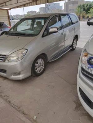 سيارة تويوتا  انوفا موديل 2009 بحاله ممتازة شرط الفحص