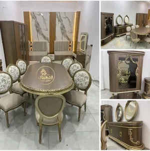 Dining Room Furniture . New0