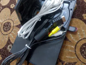 بلايستيشن 2 نظيف مهكر سعر 250 بحوالي 25 لعبه