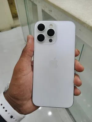 iPhone 16ty pro max