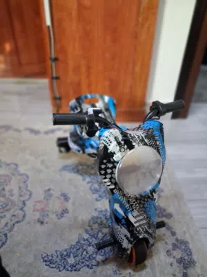 سكوتر اطفال النظافه ممتاز تحتاج الى التاير متاكل