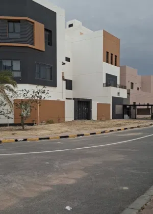 للايجار قسيمة بمدينة صباح الأحمد تصلح للسكن العائلي او لجنة خيرية او شركة للجادين فقط