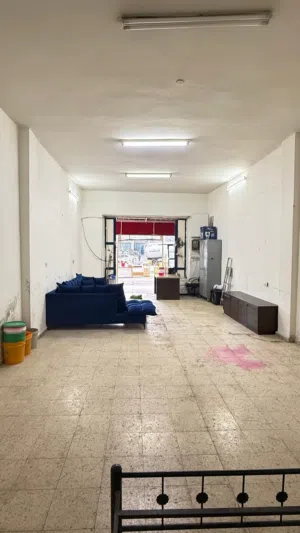 محل تجاري للبيع مساحة المحل 60 متر