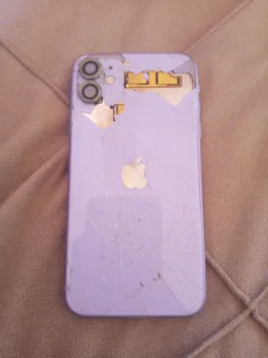Apple iPhone 11 64 GB in Tripoli