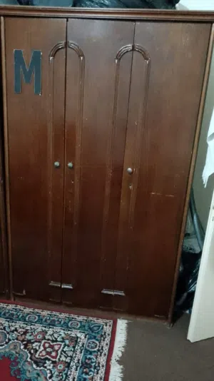 خزانه ملابس شبابيه ثلاث درف