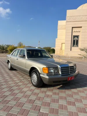 للبيع مرسيدس sel560 كلاسيك نظيف جداً