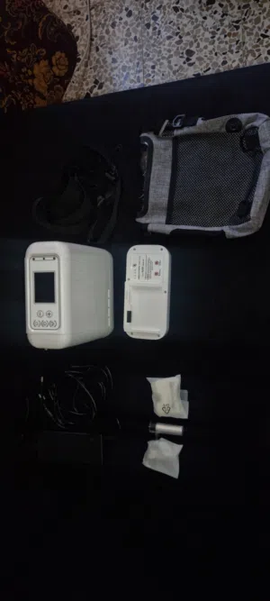 جهاز كسجين محمول شبه جديد + بطارية ثانيه هدية