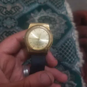 ساعه قديمه OMg
