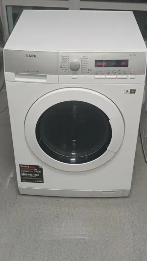 8 kg washing machine made in German for sale in good condition and good working delivery available