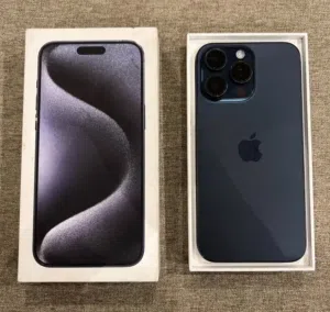 Apple iPhone 15 Pro Max 256 GB in Muscat