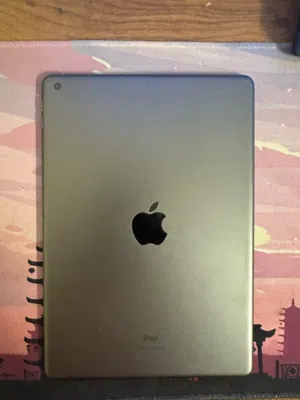 iPad 8th generation 10.2 inch 32GB with cover + screen protector