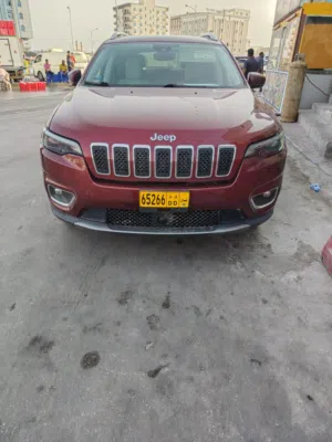 Used Jeep Cherokee in Dhofar