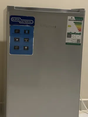 ثلاجة للبيع