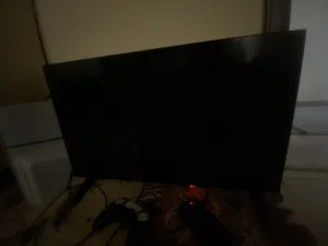 Others Smart 32 inch TV in Ajman