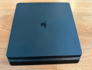 Playstation 4 slim