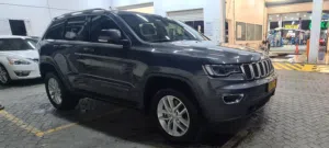 Jeep Grand Cherokee Laredo 2017, 116000 kms, single user wanting to sell