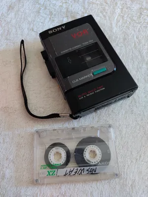 Walkman Sony TCM 75V Cassette Corder