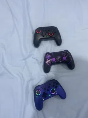 Nintendo switch controller and ps4 controller also work on pc and phone limited offer all cost 9kd