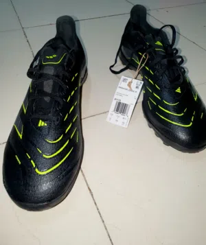 BRAND NEW ADIDAS LEAGUE TURF BOOTS FOR MENS