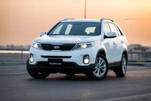 KIA SORENTO 2013 WHITE 7-SEATER 3.5L V6 ZERO ACCIDENTS LOW MILEAGE BAHRAIN SPECS - SPACIOUS FAM SUV