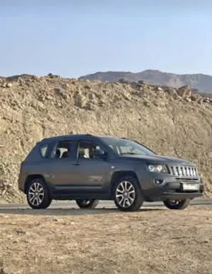 للبيع: Jeep Compass Limited 2016 – وارد الوكالة فحص 4 جيد لون فيراني