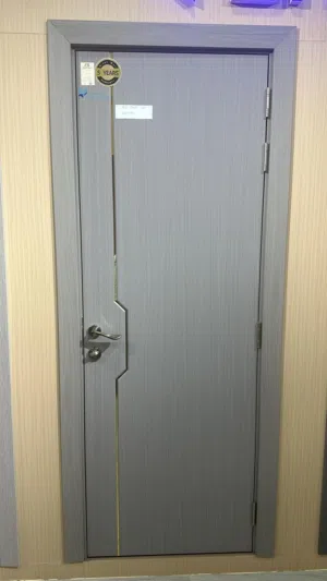 Half Fiver, Readymade door