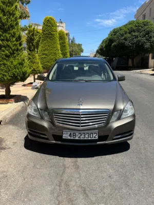 مرسيدس E200 موديل 2013  بحالة جيدة جدا