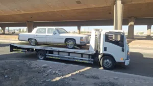 سطحة من دبي الى الرياض جدة الدمام ريكفري سطحه لخدمات نقل السيارات من دبي الامارات الى السعودية سط