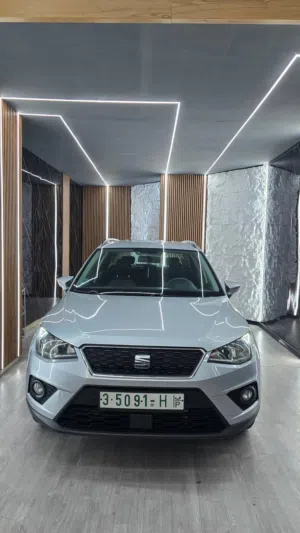 سيات-ارونا-اكسلانس