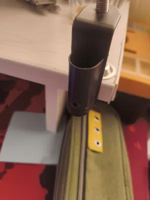 مايك مع ستاند قابل للتفاوض