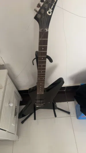 جيتار charvel dst 3fr للبيع الوصف مهم