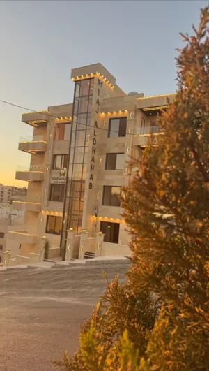 شقة طابق ارضي للبيع في الظهير بسعر مميز مساحة 170م مع تراس 45م بالقرب من مدرسة الخمائل