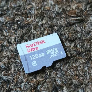 للبيع داكره سان ديسك الترا 128GB