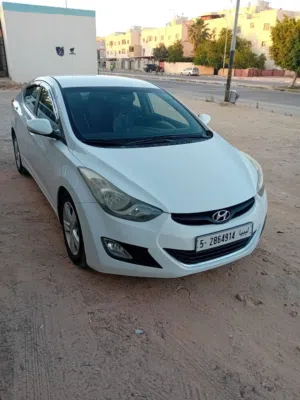 Used Hyundai Avante in Tripoli
