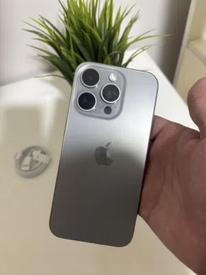 Iphone 15 pro titanium