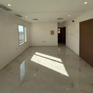 شقة سكنية أول ساكن للإيجار في حولي