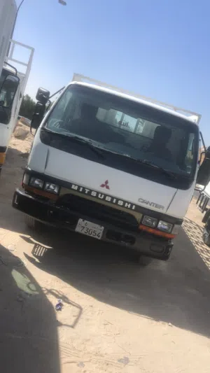 Used Mitsubishi Other in Farwaniya