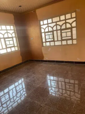 للايجار بيت طابقين في دور الصحه موقع سكني مميز