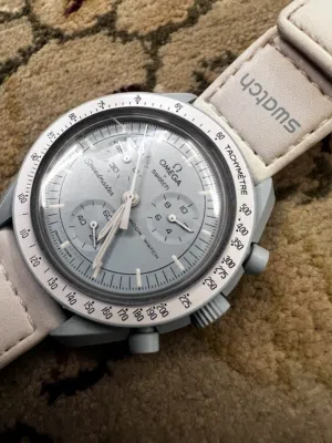 ساعة أوميغا سواتش