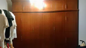 كبت خشب قوي