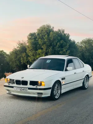 BMW 520 موديل 92 اصلي تواصل ع رقم الي بلوصف