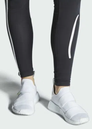 حذاء اديداس ابيض