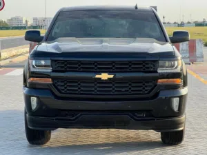 2018 Chevrolet Silverado with special specifications including lane departure warning radar.