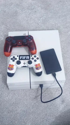 جهاز ps4 مهكر للبيع
